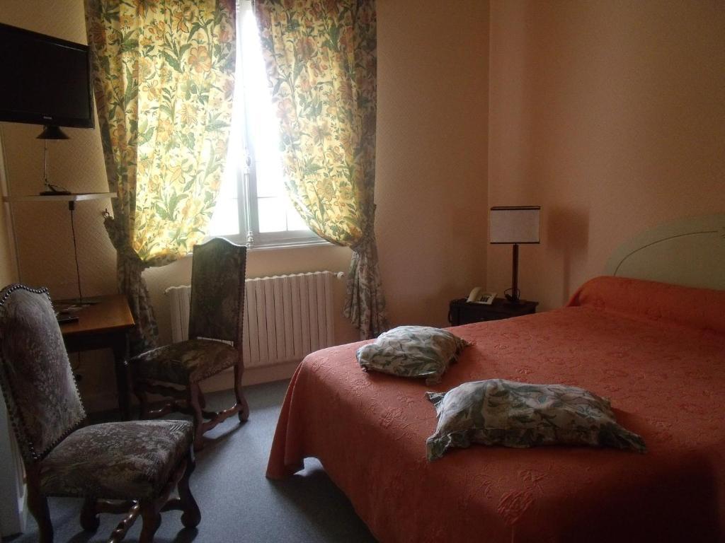 Hotel Restaurant L'Ecluse Antonne-et-Trigonant Camera foto