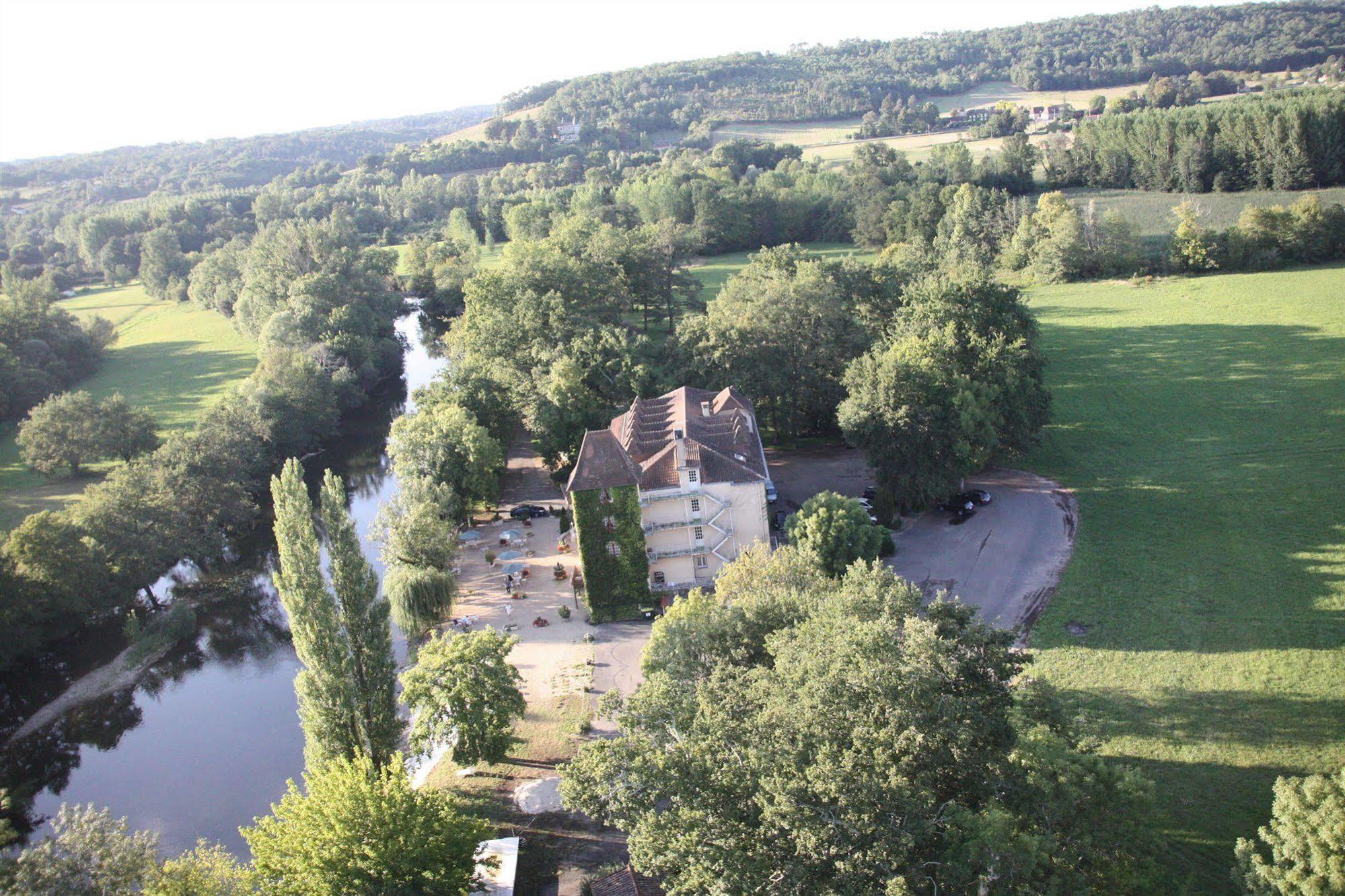 Hotel Restaurant L'Ecluse Antonne-et-Trigonant Esterno foto