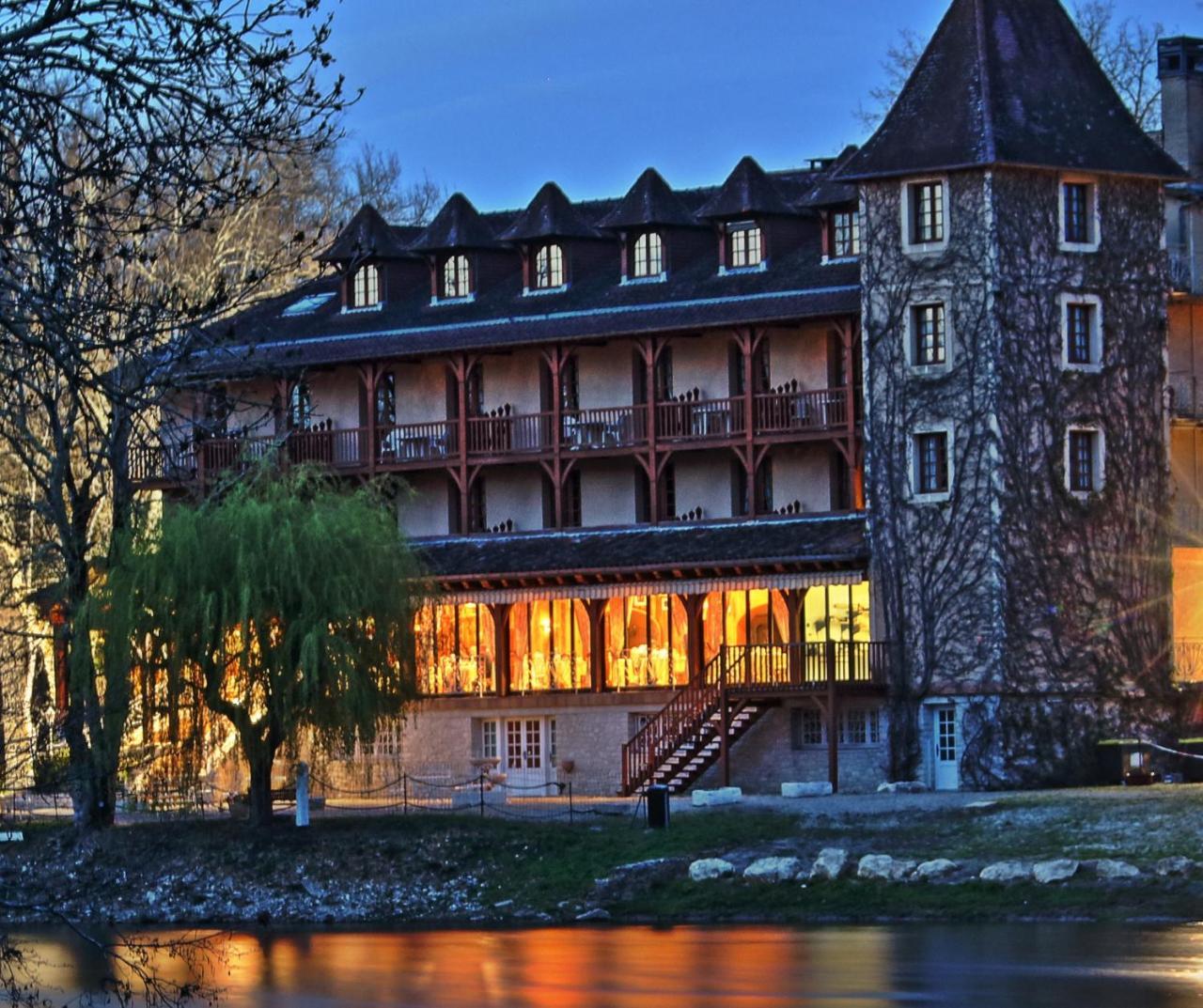 Hotel Restaurant L'Ecluse Antonne-et-Trigonant Esterno foto